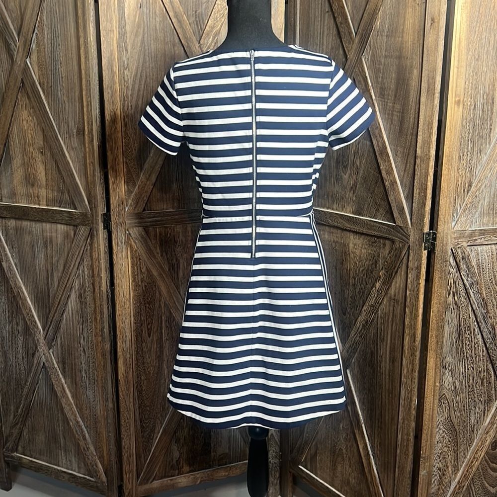 Express Dress - Picture 5 of 11